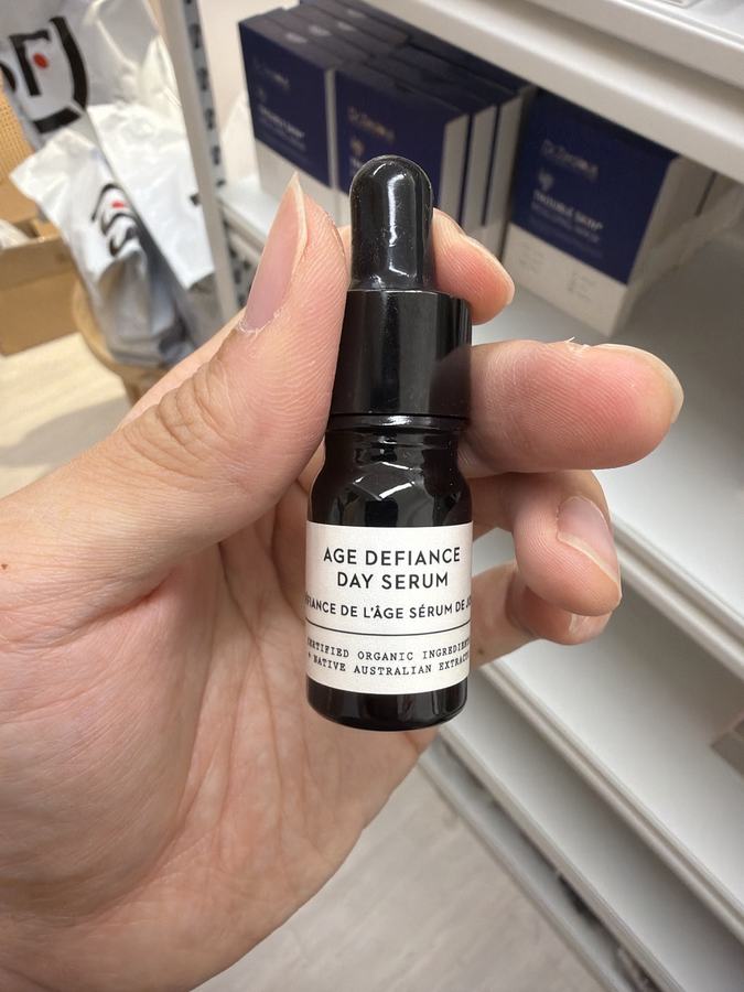 MUKTI Age Defiance Day Serum